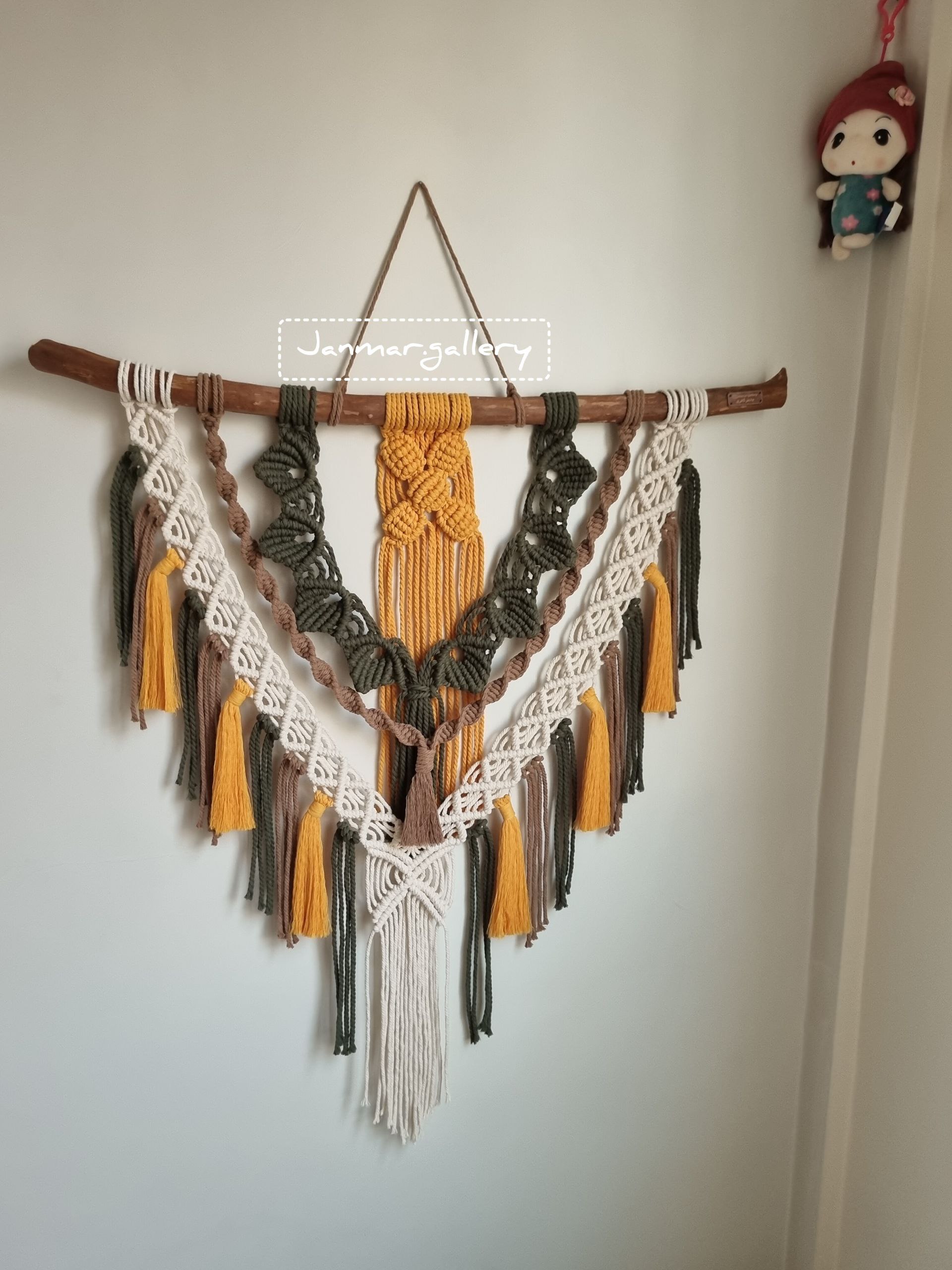 دیوارآویز مکرومه