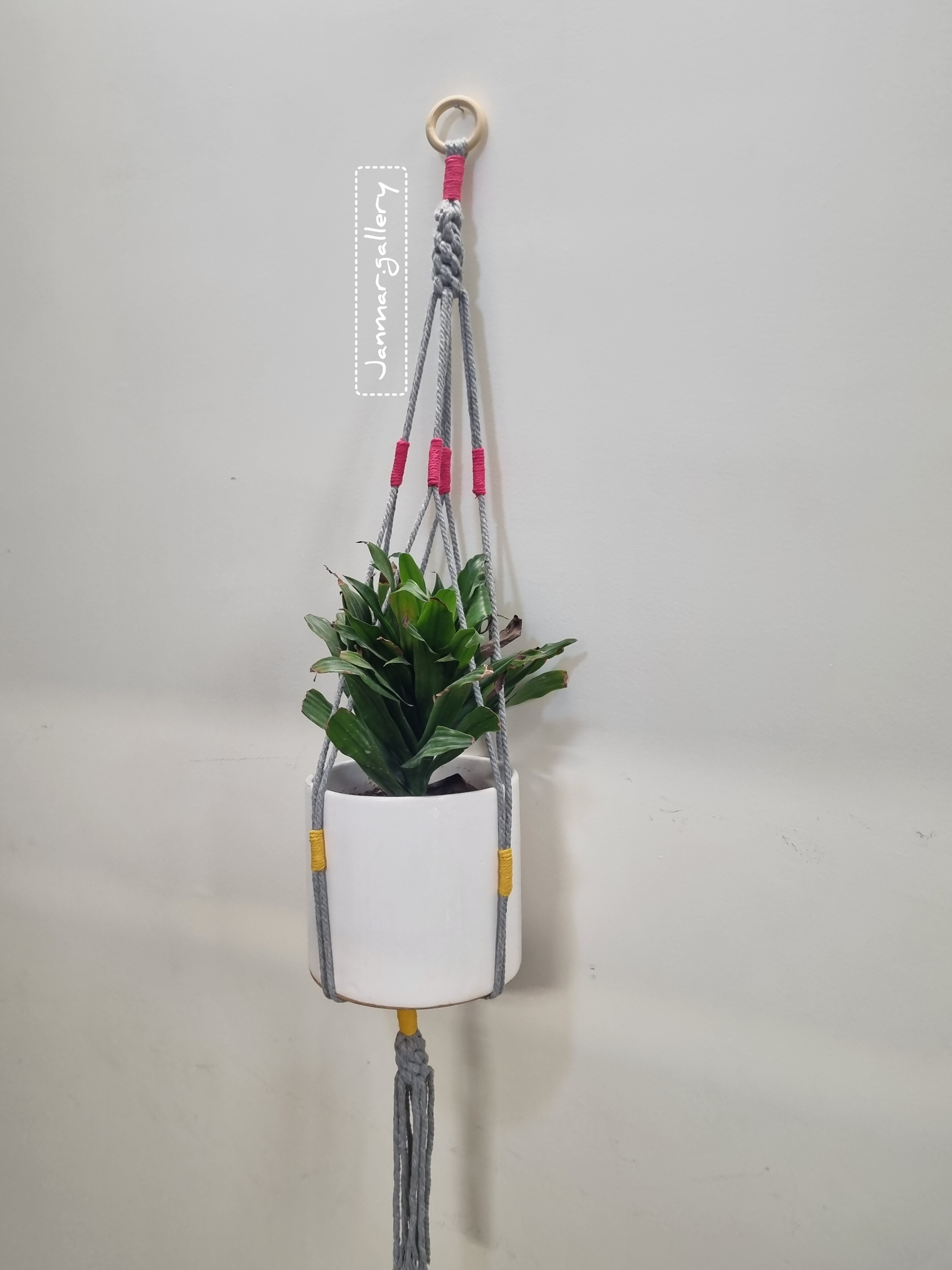 آویز گلدان مکرومه