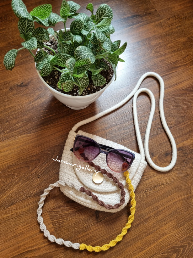 بندعینک مکرومه