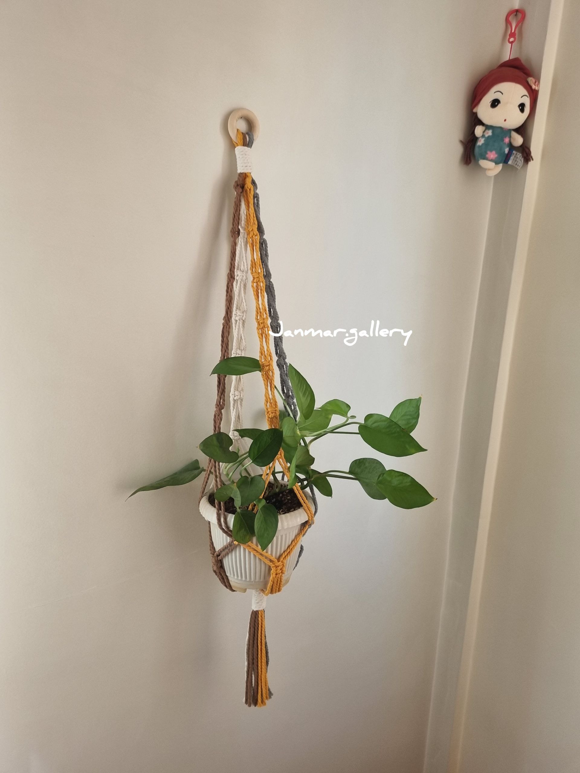 نگهدارنده گلدان