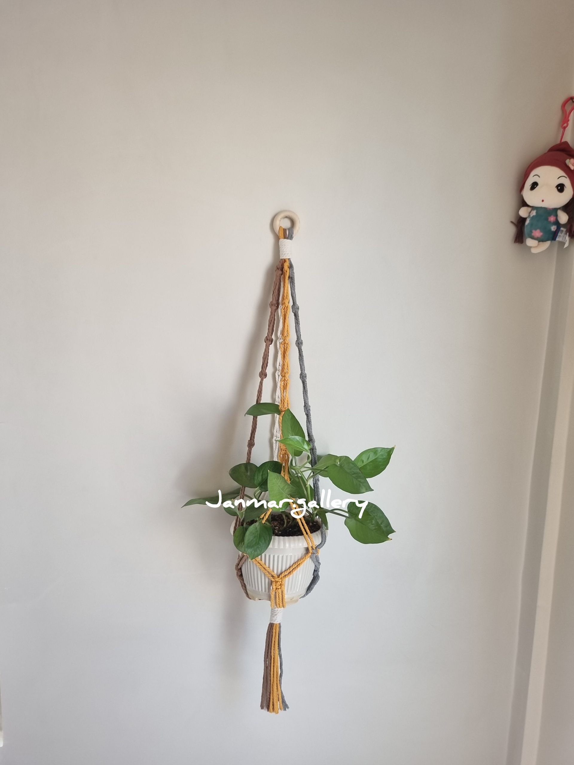 نگهدارنده مکرومه