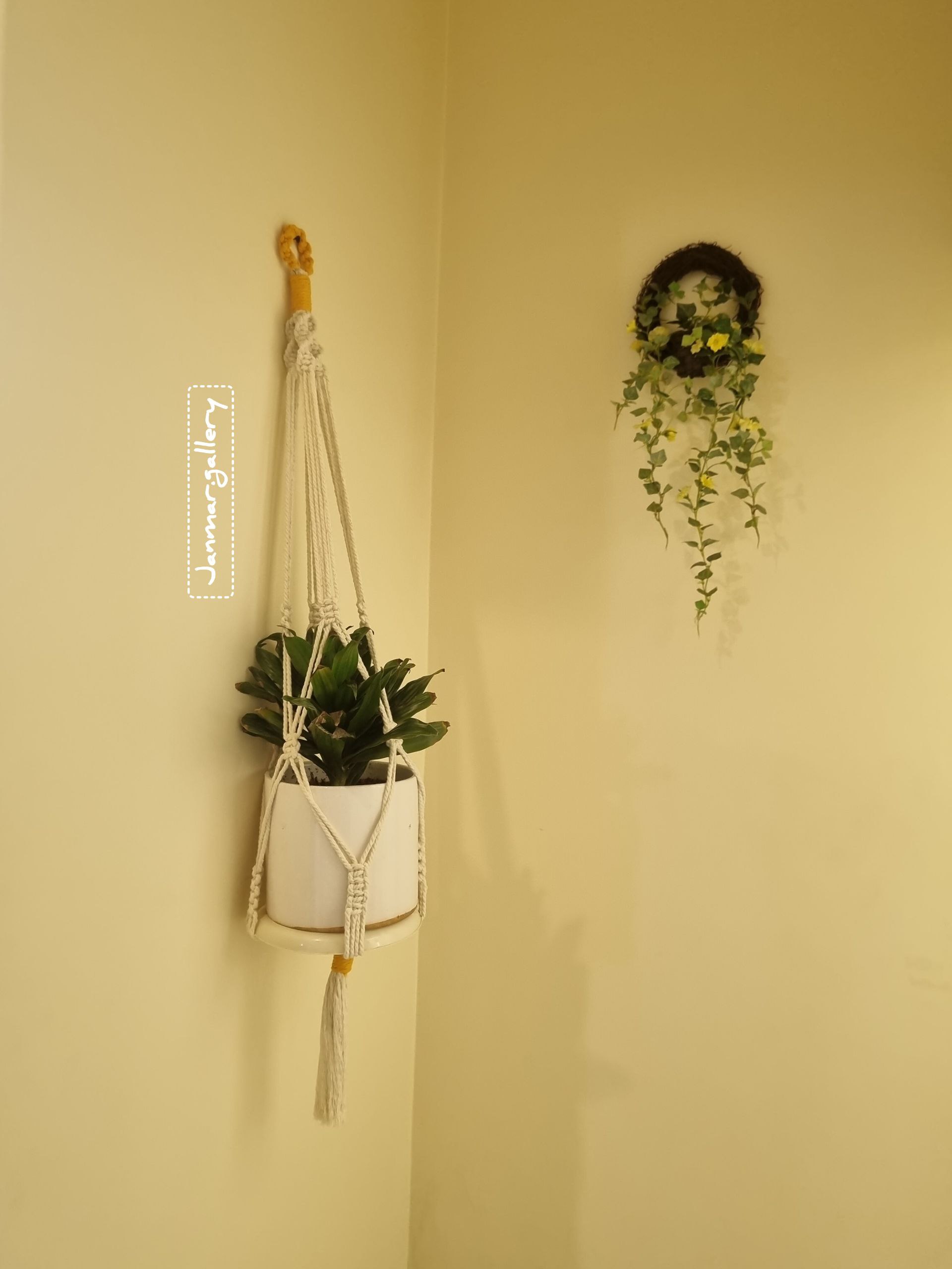 نگهدارنده گلدان