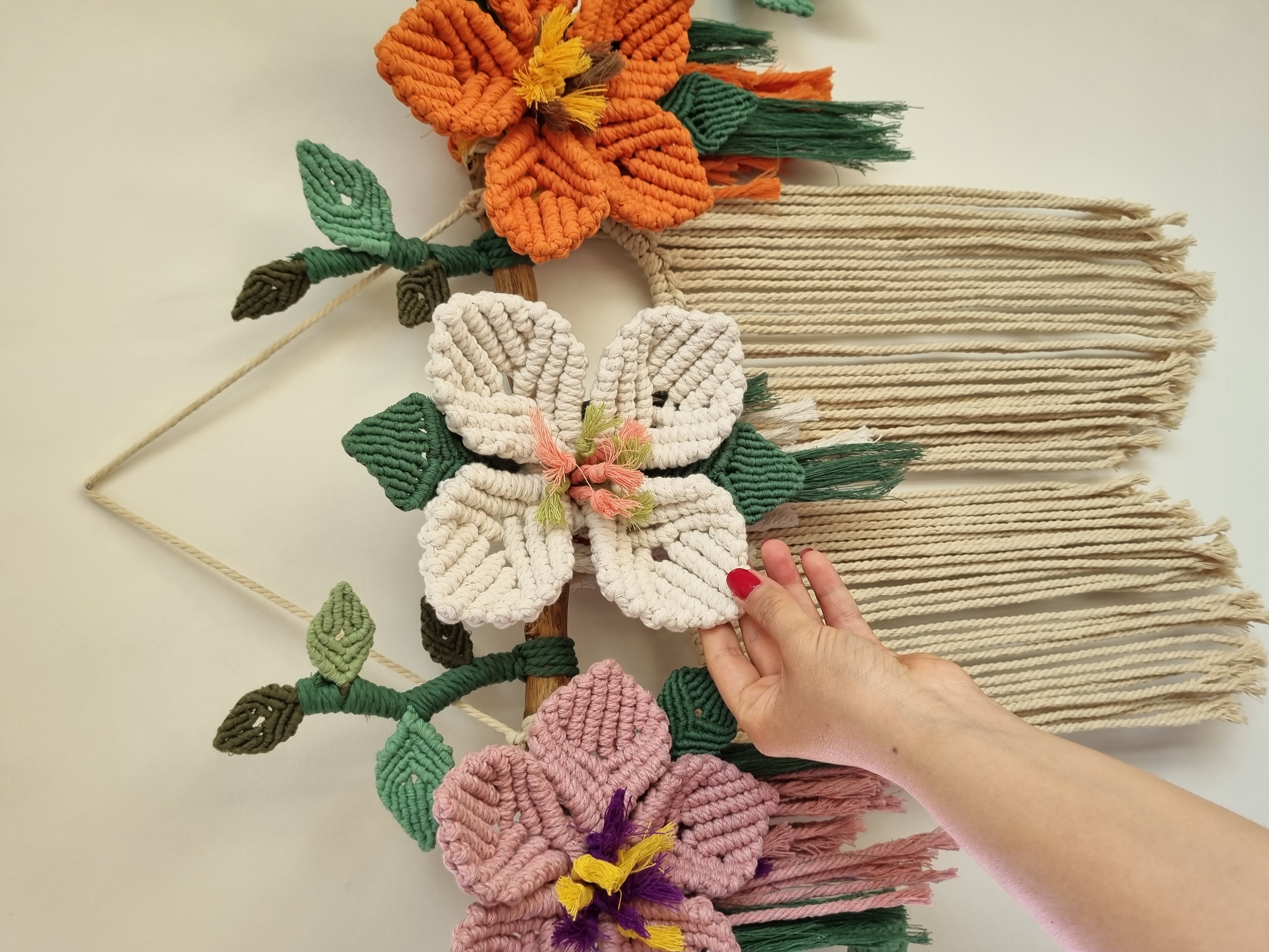 دیوارکوب برجسته