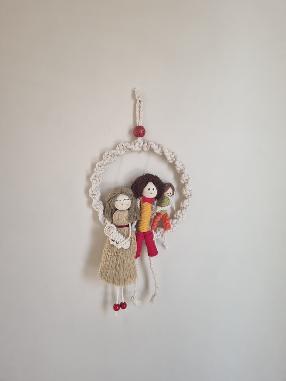 حلقه عروسکی مکرومه